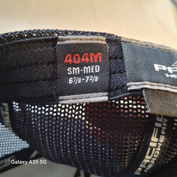 DeMarini Black & Gold Mesh Back Baseball Cap SM-MED - Picture 5 of 5